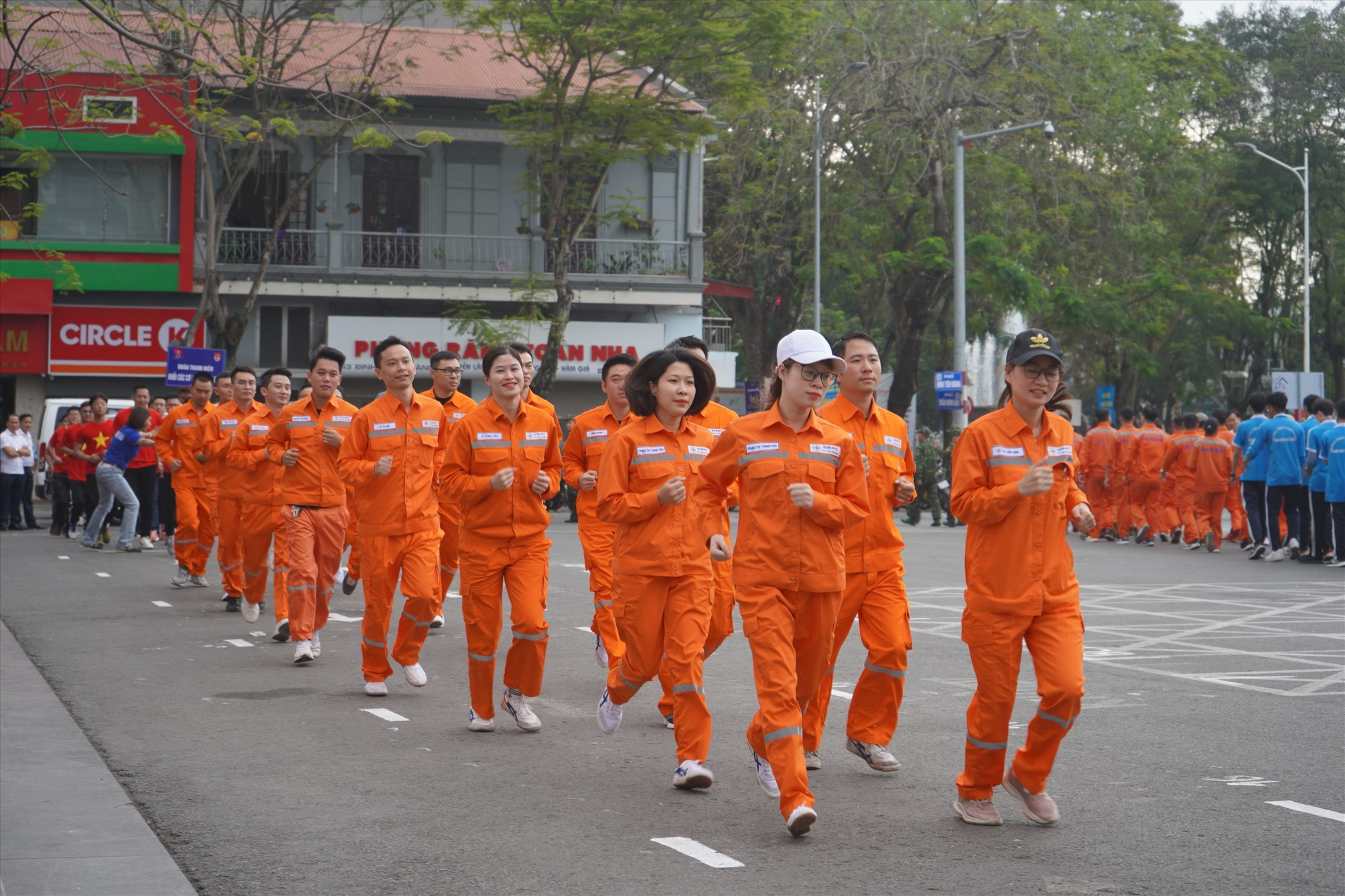 Công nhân lao động TP.Hải Phòng hào hứng tham gia Ngày chạy Olympic vì sức khoẻ toàn dân 2023
