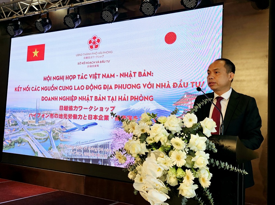Ông Lê Quốc Tiến, Chủ tịch Hội Hữu nghị Việt Nam – Nhật Bản thành phố Hải Phòng phát biểu
