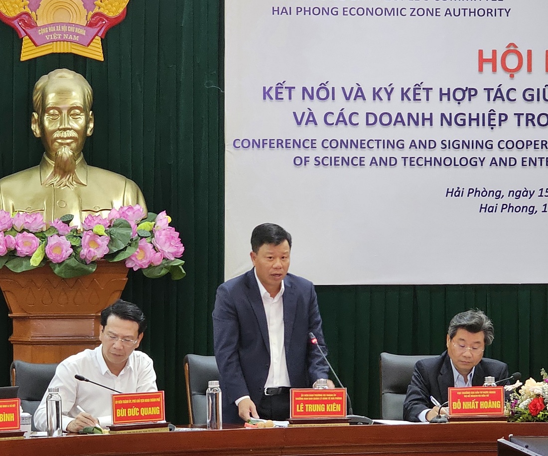 Ông Lê Trung Kiên, Trưởng Ban Quản lý Khu kinh tế Hải Phòng phát biểu khai mạc hội nghị