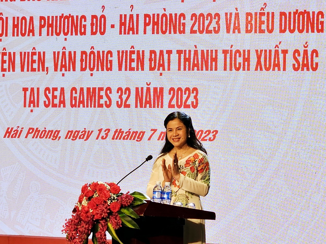 Bà Trần Thị Hoàng Mai, Giám đốc Sở Văn hóa và Thể thao Hải Phòng phát biểu tại hội nghị