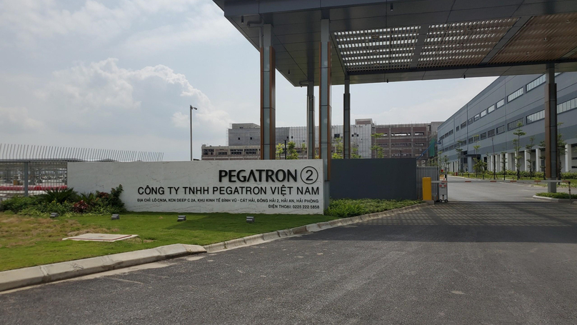 Nhà máy Pegatron trong Khu công nghiệp DEEP C Hải Phòng IIA (Khu kinh tế Đình Vũ - Cát Hải)