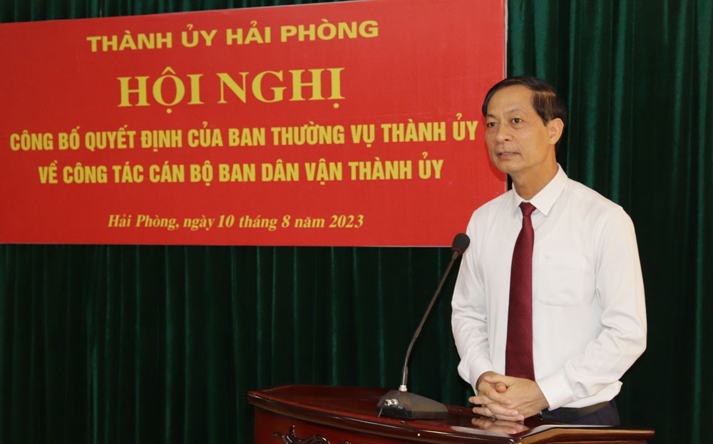 Ông Đỗ Mạnh Hiến, Phó Bí thư Thường trực Thành ủy Hải Phòng phát biểu tại Hội nghị