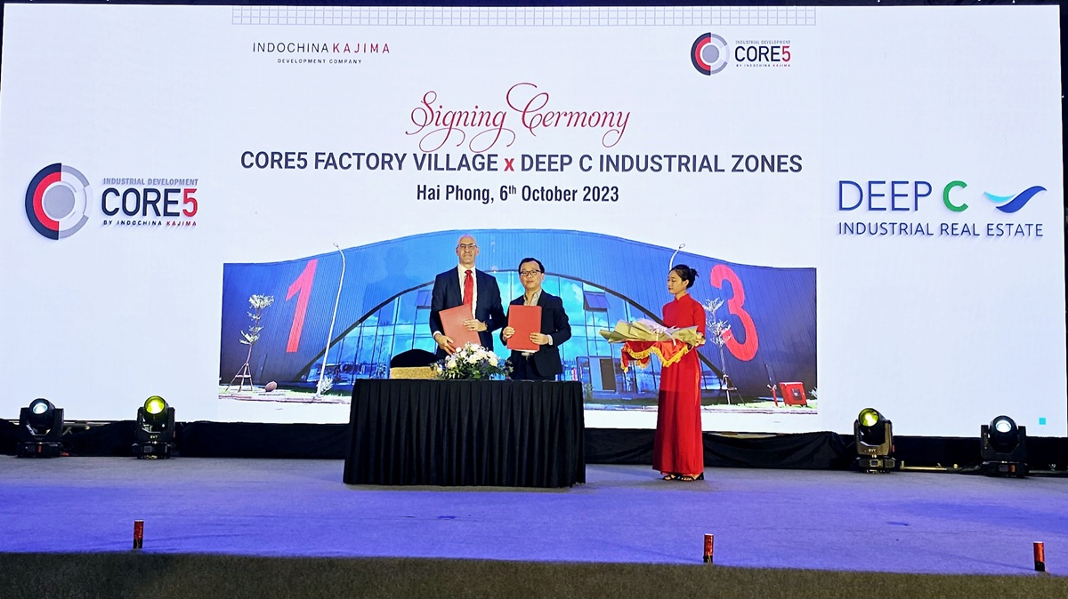 Lễ ký kết thỏa thuận mua bán chứng chỉ năng lượng tái tạo giữa DEEP C và Core5 Việt Nam