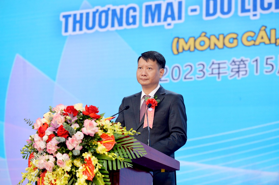 Ông Hồ Quang Huy, Chủ tịch UBND TP. Móng Cái phát biểu khai mạc
