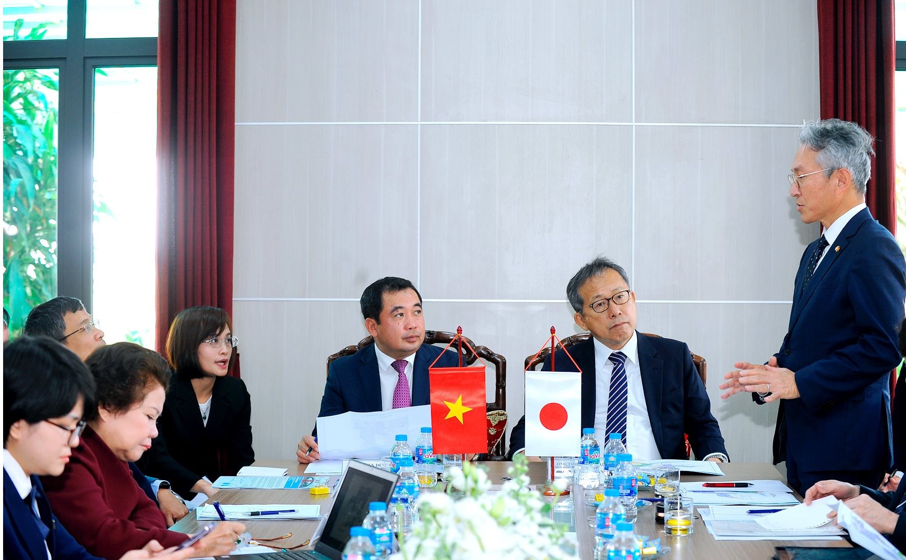 Tại trụ sở chủ đầu tư khu công nghiệp Đại An, ông Kinoshita Tadahiro, Chủ tịch Hiệp hội doanh nghiệp Nhật Bản tại Việt Nam (JCCI) đánh giá cao môi trường đầu tư, hạ tầng công nghiệp của Hải Dương