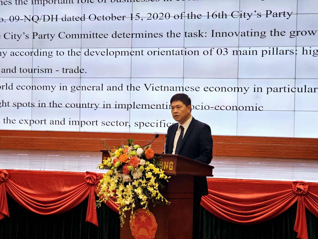 Ông Hoàng Minh Cường, Phó chủ tịch UBND TP. Hải Phòng phát biểu tại hội nghị