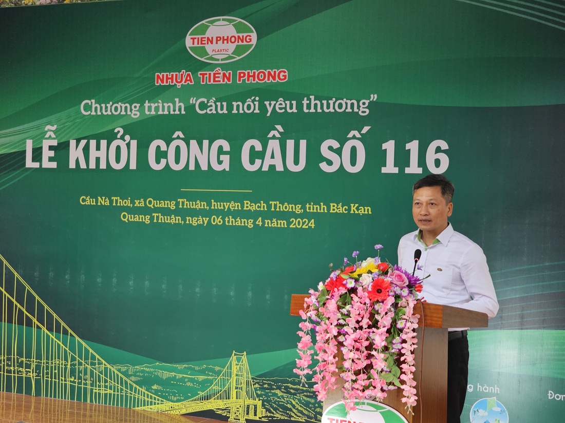 Ông Nguyễn Văn Thức, Phó Tổng giám đốc Công ty CP Nhựa Thiếu niên Tiền Phong phát biểu tại lễ khởi công