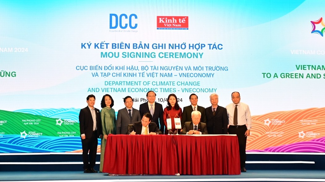 Lễ ký kết Biên bản ghi nhớ hợp tác giữa Cục Biến đổi khí hậu và các đơn vị thuộc Bộ Tài Nguyên và Môi trường với Tạp chí kinh tế Việt Nam