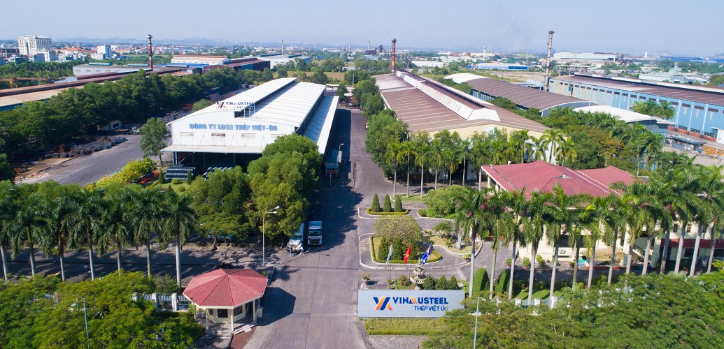 Công ty Liên doanh sản xuất thép Vinausteel (Thép Việt Úc) đang sử dụng hơn 5,5 ha đất xây dựng văn phòng làm việc, xưởng sản xuất, kho cán luyện thép, thời hạn đến hết năm 2025