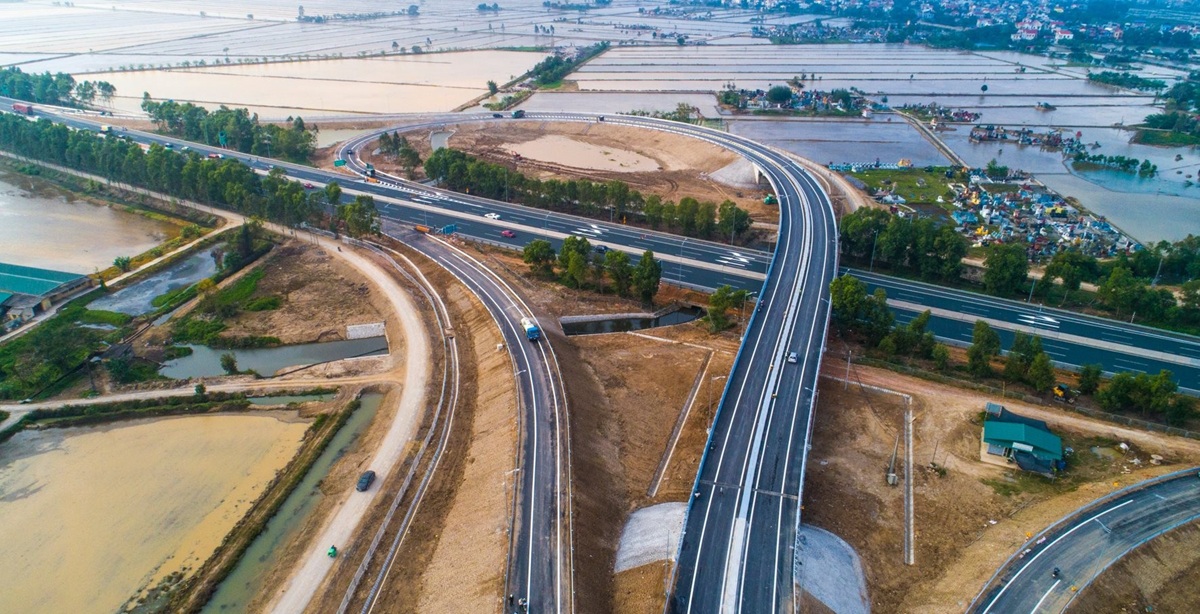 Thế mạnh của khu kinh tế chuyên biệt tỉnh Hải Dương là kết nối tốt với hạ tầng giao thông, đặc biệt là cao tốc Hà Nội - Hải Phòng. Ảnh: Thành Chung