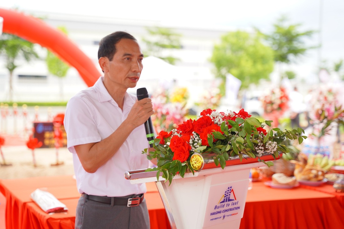 Ông Phạm Anh Tiến, Chủ tịch HĐQT Tập đoàn Taiyo (công ty mẹ của Công ty CP Xây lắp Hải Long) phát biểu tại lễ khởi công. Ảnh - Thanh Sơn
