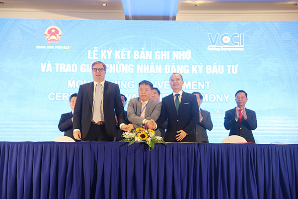 Công ty CP hoá dầu Stavian Quảng Yên cam kết đầu tư vào KCN Bắc Tiền Phong của DEEP C để triển khai Dự án sản xuất hạt nhựa Polypropylene (PP) với vốn đầu tư 1,5 tỷ USD. Ảnh: Thu Lê.