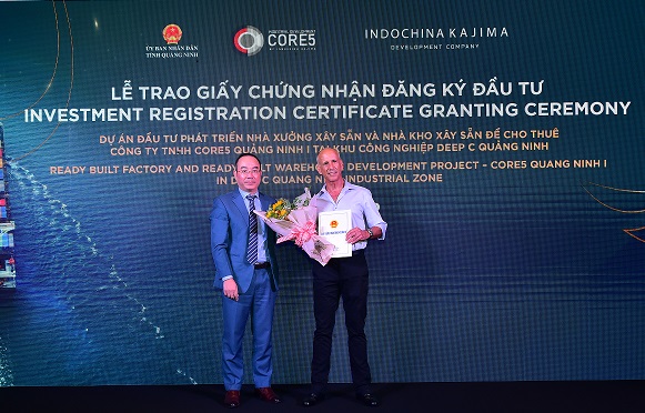 Ban quản lý Khu kinh tế Quảng Ninh đã trao giấy chứng nhận đăng ký đầu tư cho Dự án Core5 Quảng Ninh tại DEEP C Quảng Ninh.