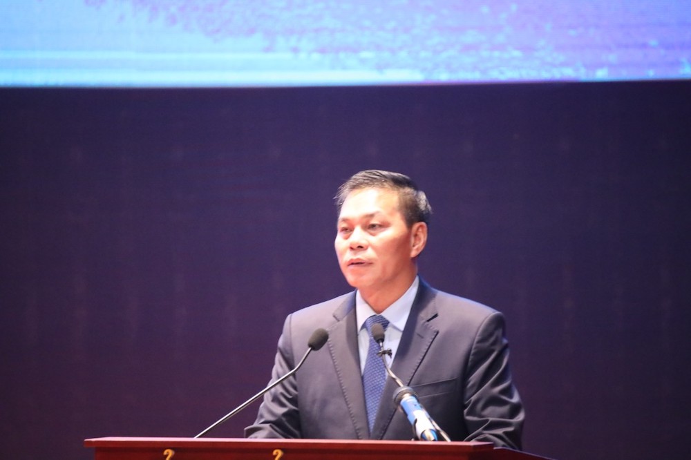 Ông Nguyễn Văn Tùng, Chủ tịch UBND Hải Phòng phát biểu tại Hội nghị triển khai Chương trình hành động thực hiện Nghị quyết 30.
