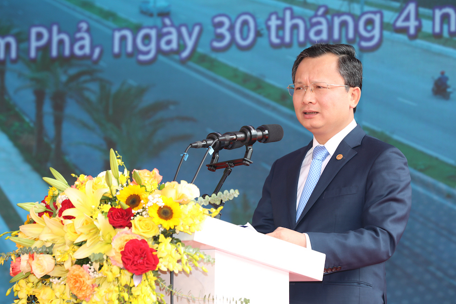 ông Cao Tường Huy, Quyền Chủ tịch UBND tỉnh Quảng Ninh yêu cầu hai địa phương có tuyến đường đi qua phải quản lý chặt chẽ quỹ đất hai bên đường.