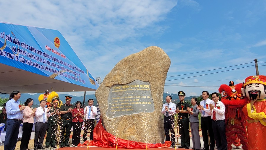 Dự án là một trong những công trình cấp tỉnh đầu tiên được gắn biển chào mừng 60 năm thhành lập tỉnh Quảng Ninh. Ảnh: Thu Lê.