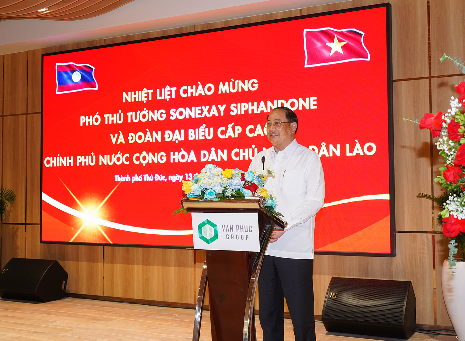 Ông Sonexay Siphandone, Ủy viên Bộ Chính trị, Phó Thủ tướng Nước Cộng hòa Dân chủ Nhân dân (CHDCND) Lào phát biểu tại chương trình - Ảnh: Vinh Rose