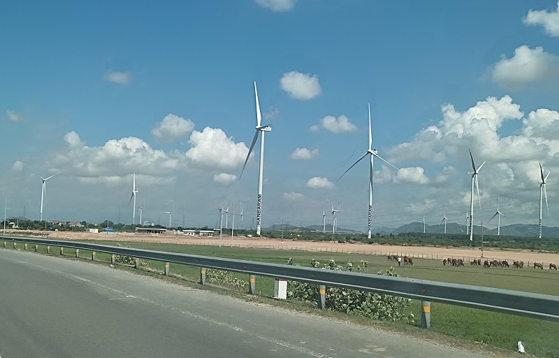 Tỉnh Ninh Thuận xác định phát triển năng lượng tái tạo là trụ cột. Ảnh: Nguyễn Toàn.