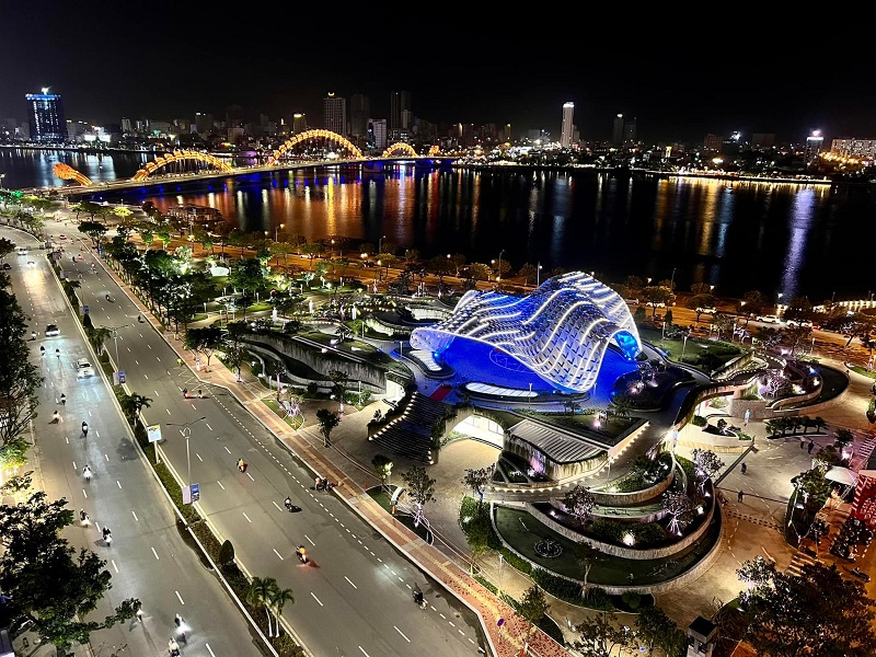 Công viên APEC Đà Nẵng lung linh về đêm. Nguồn: Danangfantasticity