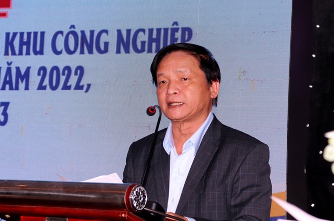 Ông Lê Tấn Hổ, Phó chủ tịch UBND tỉnh Phú Yên phát biểu tại hội nghị.