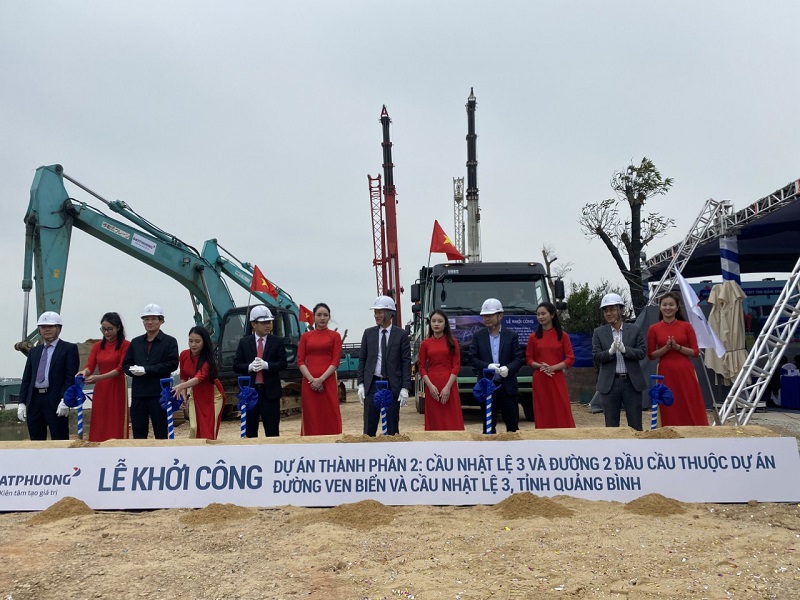 Sở Kế hoạch và Đầu tư tỉnh Quảng Bình đã tổ chức Lễ khởi công Dự án Thành phần 2 - Cầu Nhật Lệ 3 và đường hai đầu cầu (thuộc Dự án Đường ven biển và cầu Nhật Lệ 3)