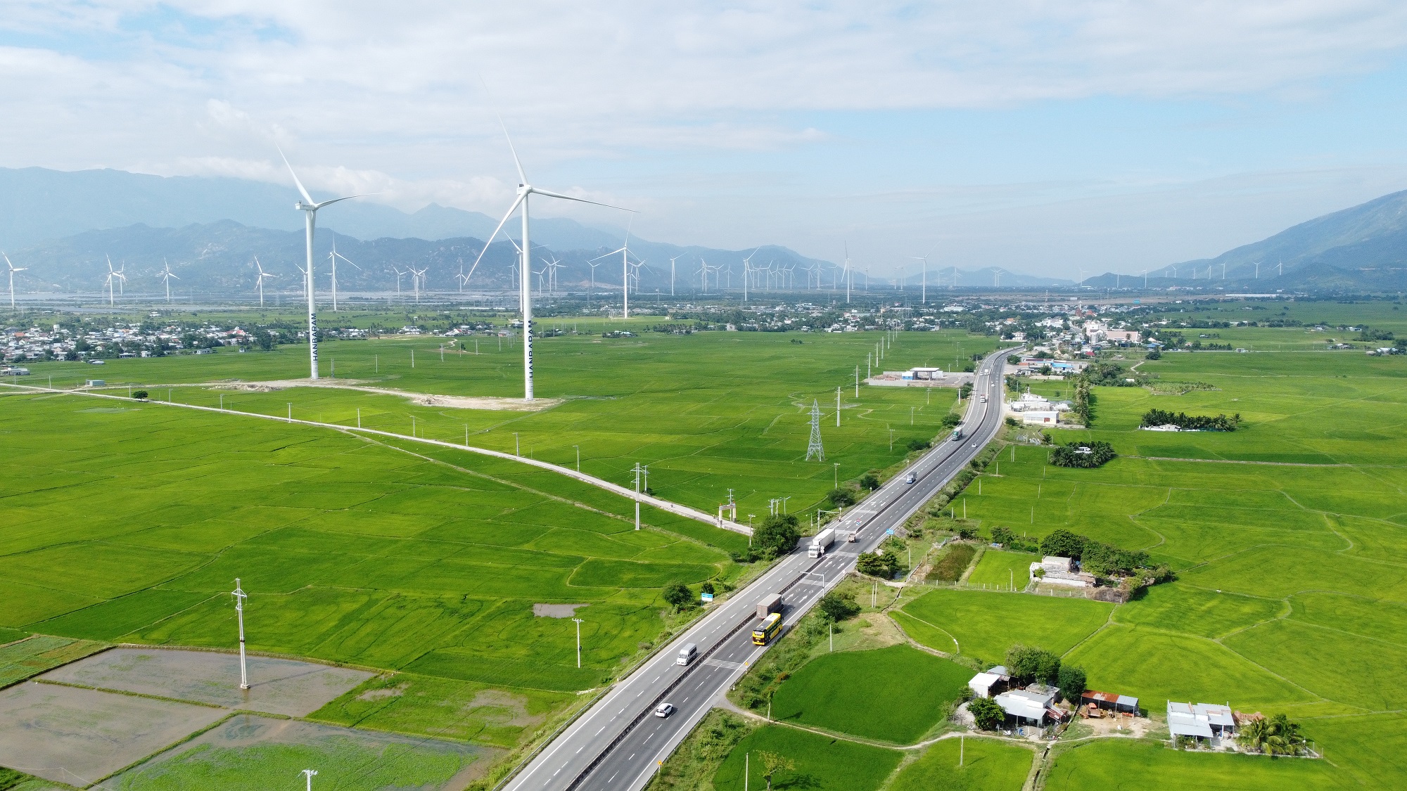 Lĩnh vực năng lượng là một trong nhiều lĩnh vực được tỉnh Ninh Thuậnthu hút đầu tư