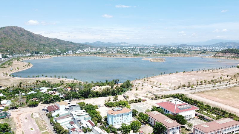 Bình Định đang tiến hành các thủ tục để đấu thầu lựa chọn nhà đầu tư Khu đô thị du lịch - văn hóa - thể thao Hồ Phú Hòa