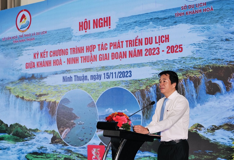Ông Nguyễn Long Biên, Phó chủ tịch UBND tỉnh Ninh Thuận Đề nghị Hiệp hội Du lịch 02 địa phương tăng cường đẩy mạnh liên kết, hợp tác, xây dựng các chương trình du lịch 2 địa phương - Một điểm đến để thu hút du khách trong thời gian tới. 