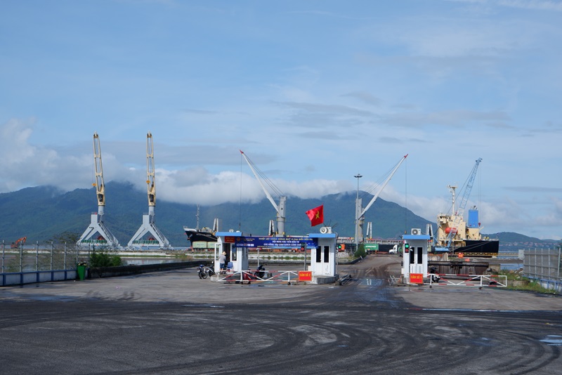 ảng Chân Mây là cảng biển tổng hợp đầu mối loại 1 của Việt Nam