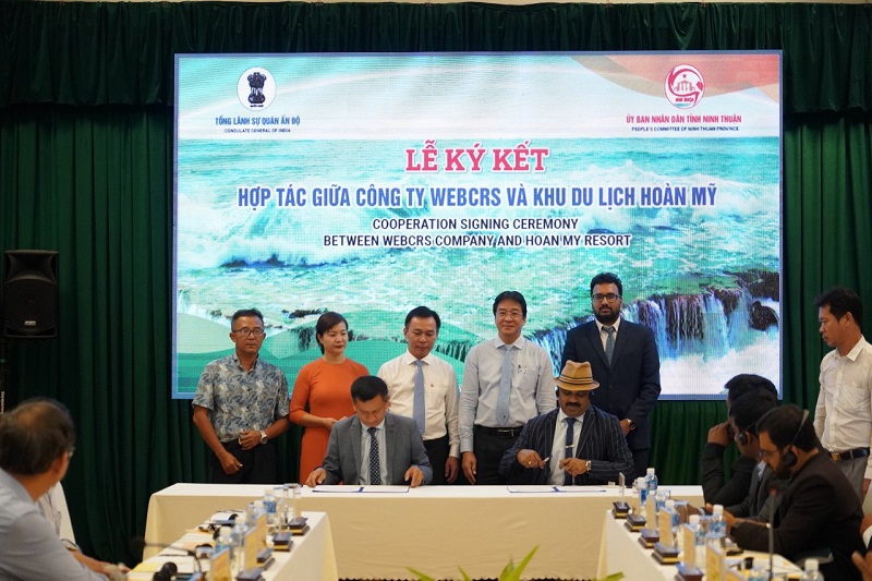Lễ ký kết hợp tác giữa doanh nghiệp du lịch Ninh Thuận và Ấn Độ.