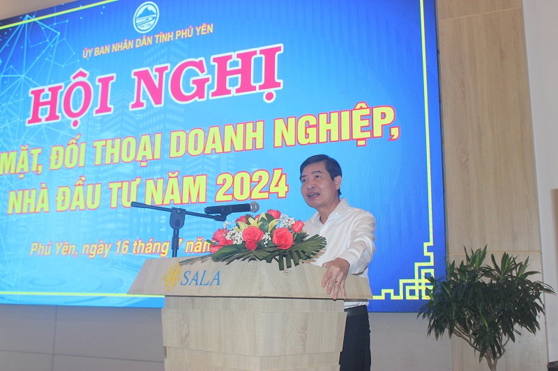 Ông Tạ Anh Tuấn, Chủ tịch UBND tỉnh Phú Yên phát biểu tại họi nghị.