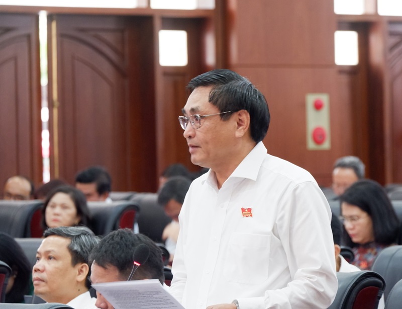 Đại biểu Nguyễn Thành Tiến cho rằng cần thông tin đầy đủ về 2 Dự án hầm qua sông Hàn và sân bay Đà Nẵng.