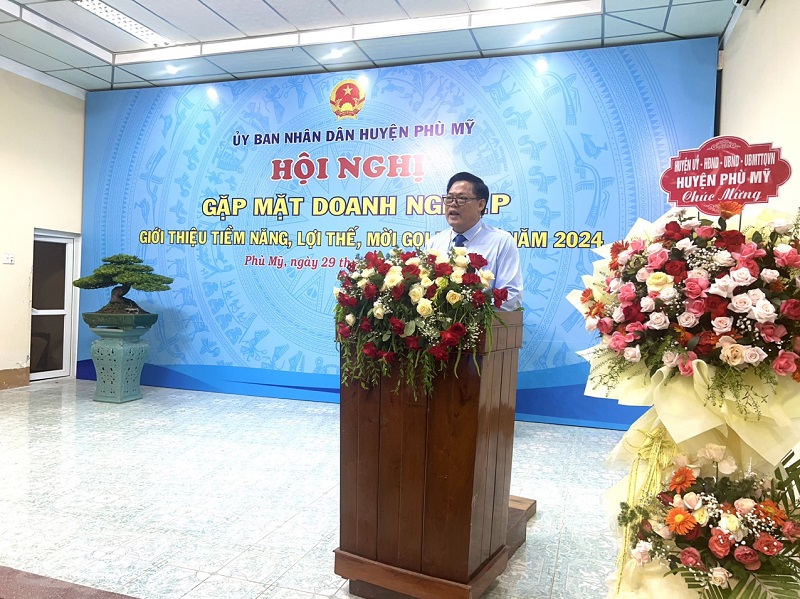  ông Lê Văn Lịch, Chủ tịch UBND huyện cam kết huyện Phù Mỹ sẽ tạo mọi điều kiện thuận lợi cho các nhà đầu tư. ẢNh: IPC Bình Định.