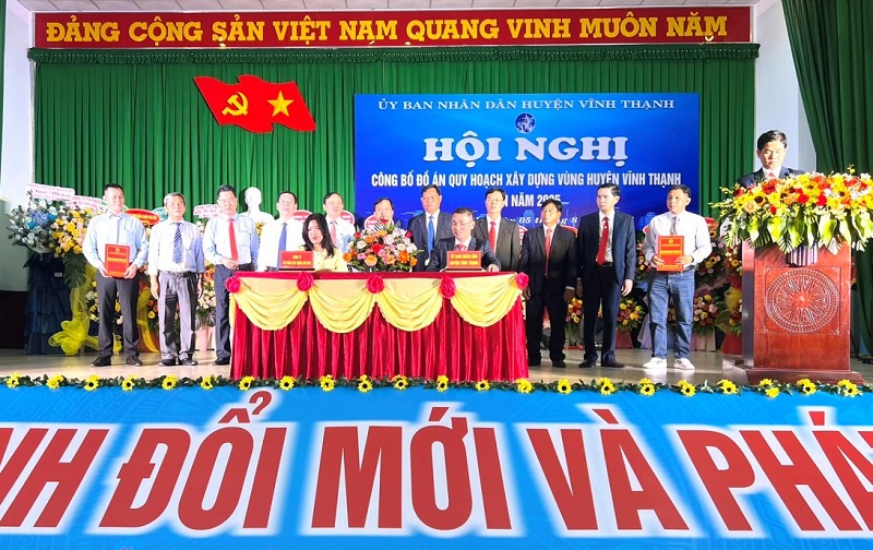 UBND huyện Vĩnh Thạnh ký kết biên bản ghi nhớ hợp tác với Công ty cổ phần Xây dựng Sài Gòn.
