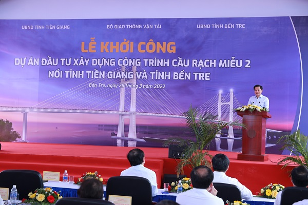 Ông Lê Minh Khái, Phó Thủ tướng Chính phủ phát biểu chỉ đạo tại lễ khởi công