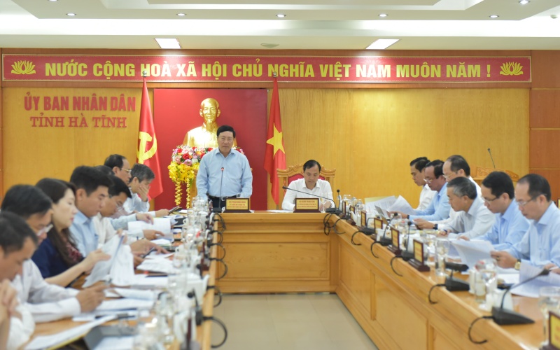 Ngày 17/5, Phó Thủ tướng Thường trực Chính phủ Phạm Bình Minh, Tổ trưởng Tổ công tác số 1 đã có cuộc làm việc với 5 tỉnh Bắc Trung bộ về công tác giải ngân vốn đầu tư công 2022.