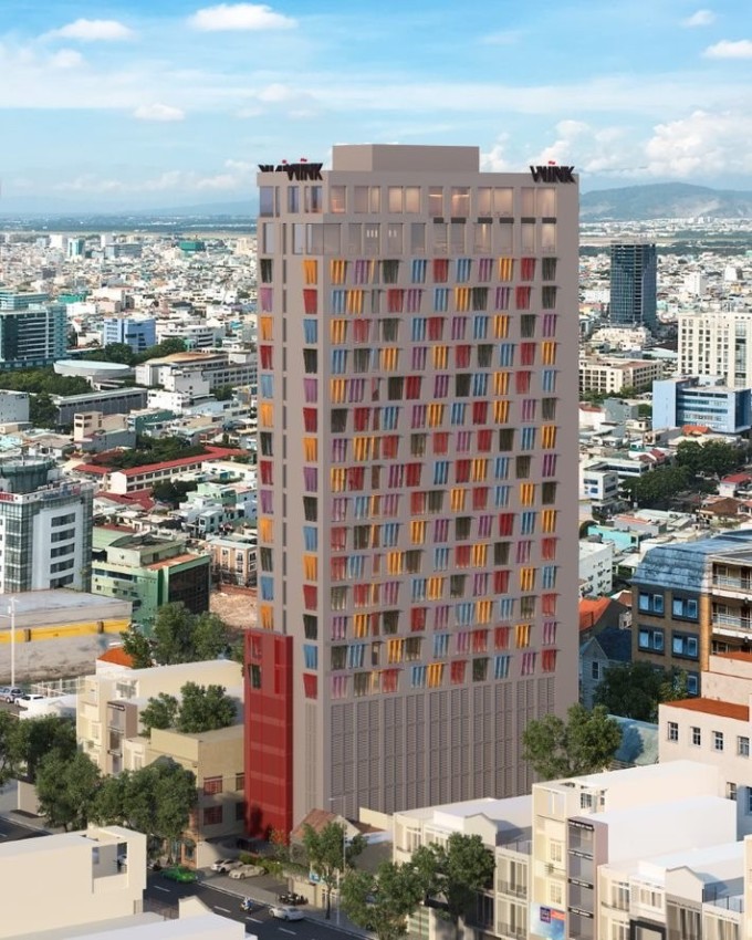 Wink Hotels ghi tên mình vào loạt điểm đến trong quá trình phát triển thương hiệu tại Việt Nam, mở đầu là khách sạn Wink Hotel Saigon Centre, 75 Nguyễn Bỉnh Khiêm, tiếp theo là Wink Hotel Danang Center tại 178 Trần Phú