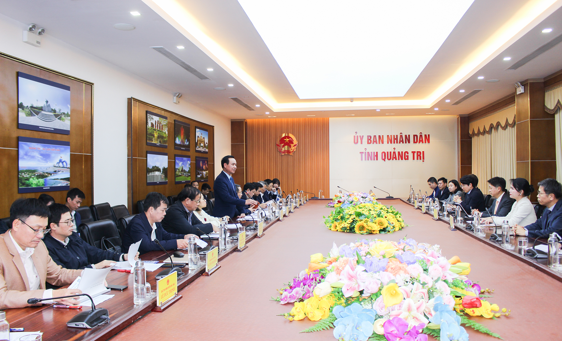 UBND tỉnh Quảng Trị yêu cầu các đơn vị liên quan tăng cường phối hợp giữa nhà đầu tư và tỉnh để tháo gỡ khó khăn, đẩy nhanh tiến độ Dự án Trung tâm điện khí LNG Hải Lăng giai đoạn 1
