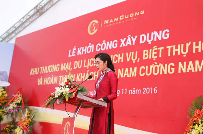 Bà Trần Thị Quỳnh Ngọc - Phó Chủ tịch HĐQT Tập đoàn Nam Cường phát biểu tại buổi lễ