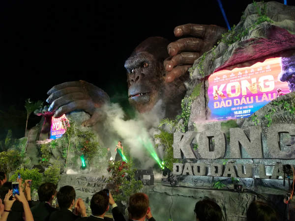 Sân khấu hoành tráng với hình tượng Kong trước khi xảy ra vụ cháy