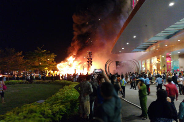 Đám cháy xảy ra tại sự kiện đông người, rất may không có thiệt hại về người