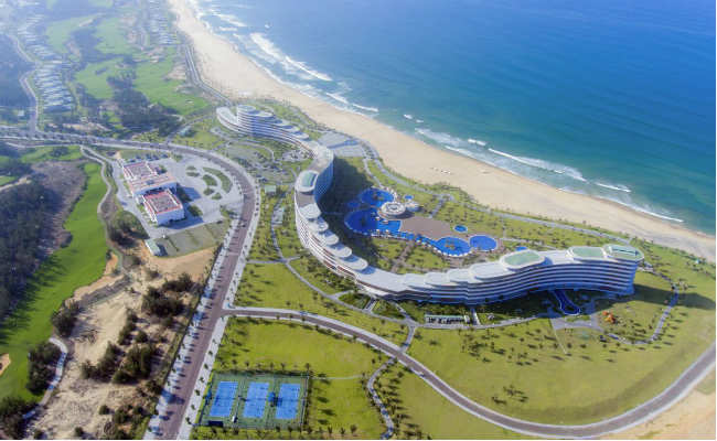 Dự án FLC Quy Nhơn Beach & Golf Resort có diện tích 1.300 ha, tổng mức đầu tư 7.000 tỷ đồng.