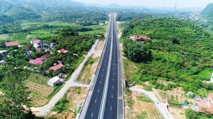 Các tuyến đường bộ cao tốc có vai trò rất quan trọng đối với sự phát triển kinh tế - xã hội, đảm bảo an ninh quốc phòng của tỉnh Phú Yên nói riêng và Khu vực Duyên hải Nam Trung Bộ, Tây Nguyên nói chung. (Ảnh minh họa)
