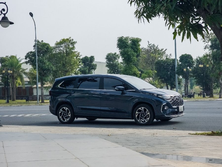 Hyundai Custin - MPV xứng đáng với mức giá dưới 1 tỷ đồng