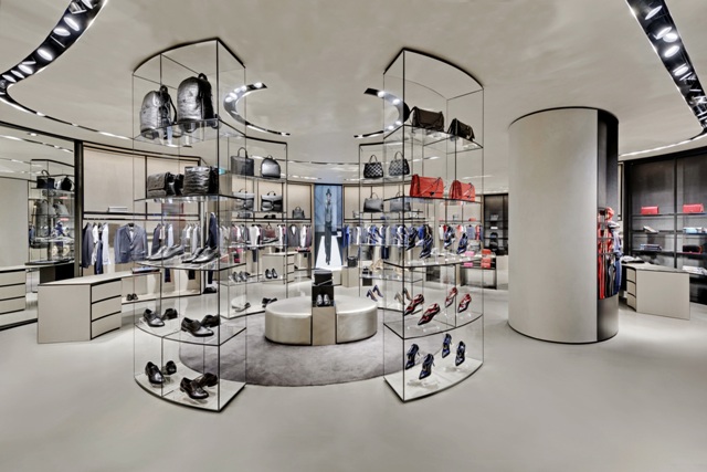 Giới mộ điệu được thỏa sức trải nghiệm không gian mua sắm thời trang và đẳng cấp tại chuỗi các cửa hàng của DAFC