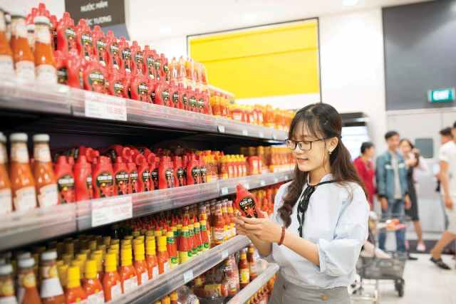 Trong viễn cảnh 5 năm tiếp theo của Masan với doanh thu 5 tỷ USD vào năm 2022, chi tiêu của người tiêu dùng Việt tăng gấp đôi, đạt 10,2%, và biên lợi nhuận thuần từ 12-15%
