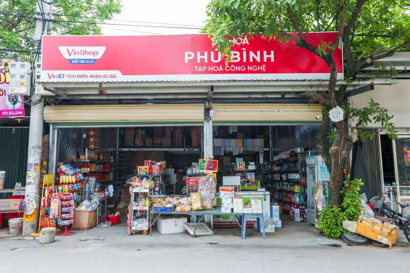 VinShop là một nền tảng tiện dụng giúp cho các chủ tạp hóa có thể tiếp cận với đa dạng các mã hàng và chương trình khuyến mãi trực tiếp của nhà cung cấp/nhà phân phối.