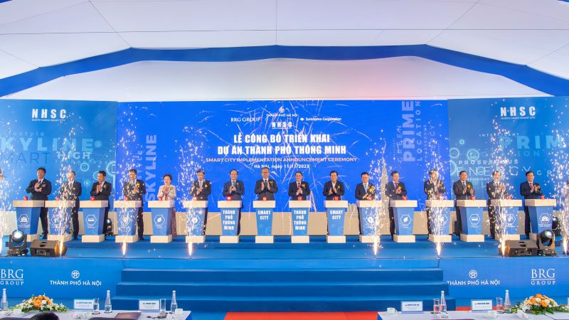 Sáng 11/11, Hà Nội tổ chức lễ công bố triển khai Dự án thành phố thông minh diễn ra tại huyện Đông Anh. 