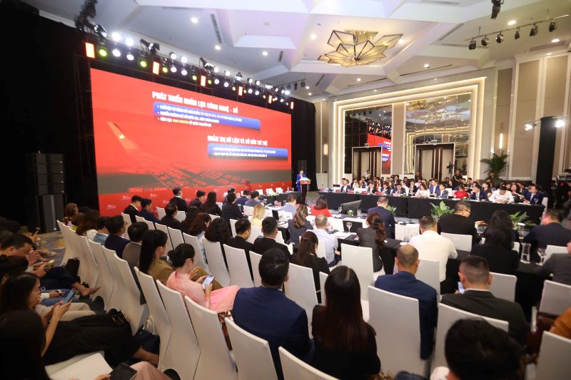 Các doanh nghiệp tin tưởng khu vực kinh tế tư nhân sẽ thực sự trở thành động lực quan trọng nhất của nền kinh tế, và Việt Nam sẽ vươn lên thành quốc gia tiên phong trong kỷ nguyên AI và đổi mới sáng tạo.