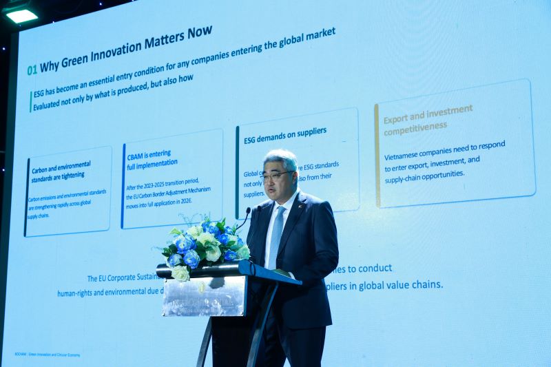Theo c&aacute;c chuy&ecirc;n gia, Từ năm 2026, ESG kh&ocirc;ng chỉ l&agrave; xu hướng m&agrave; trở th&agrave;nh điều kiện để doanh nghiệp Việt giữ đơn h&agrave;ng, thu h&uacute;t đầu tư v&agrave; tham gia chuỗi cung ứng to&agrave;n cầu.
